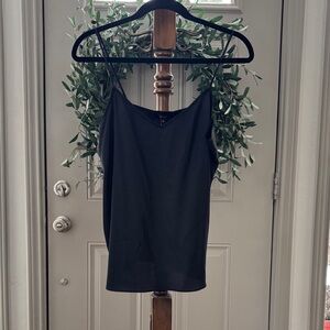 NWT Quince Washable Stretch Silk V-Neck Cami Size Medium